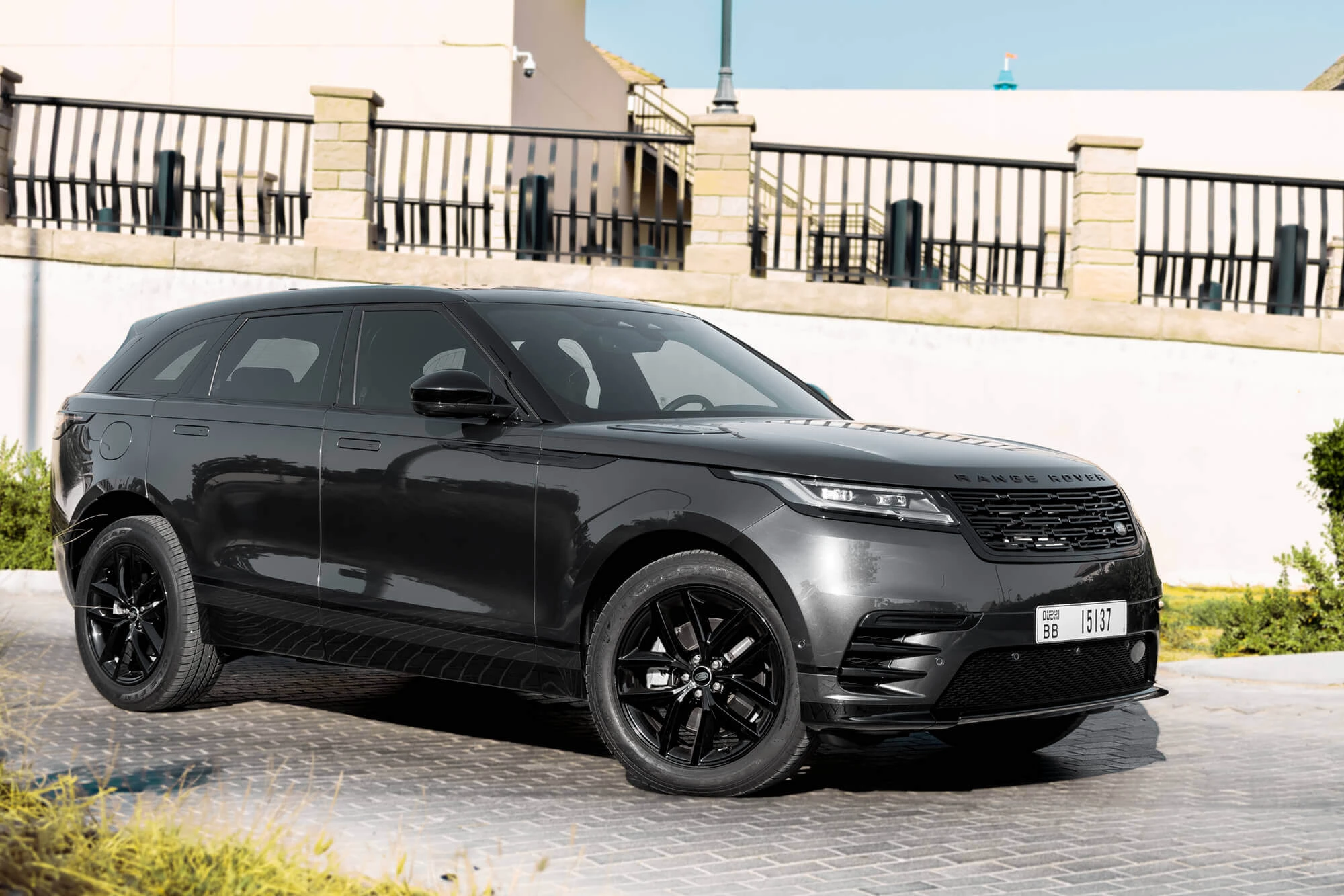 Land Rover Range Rover Velar Grey