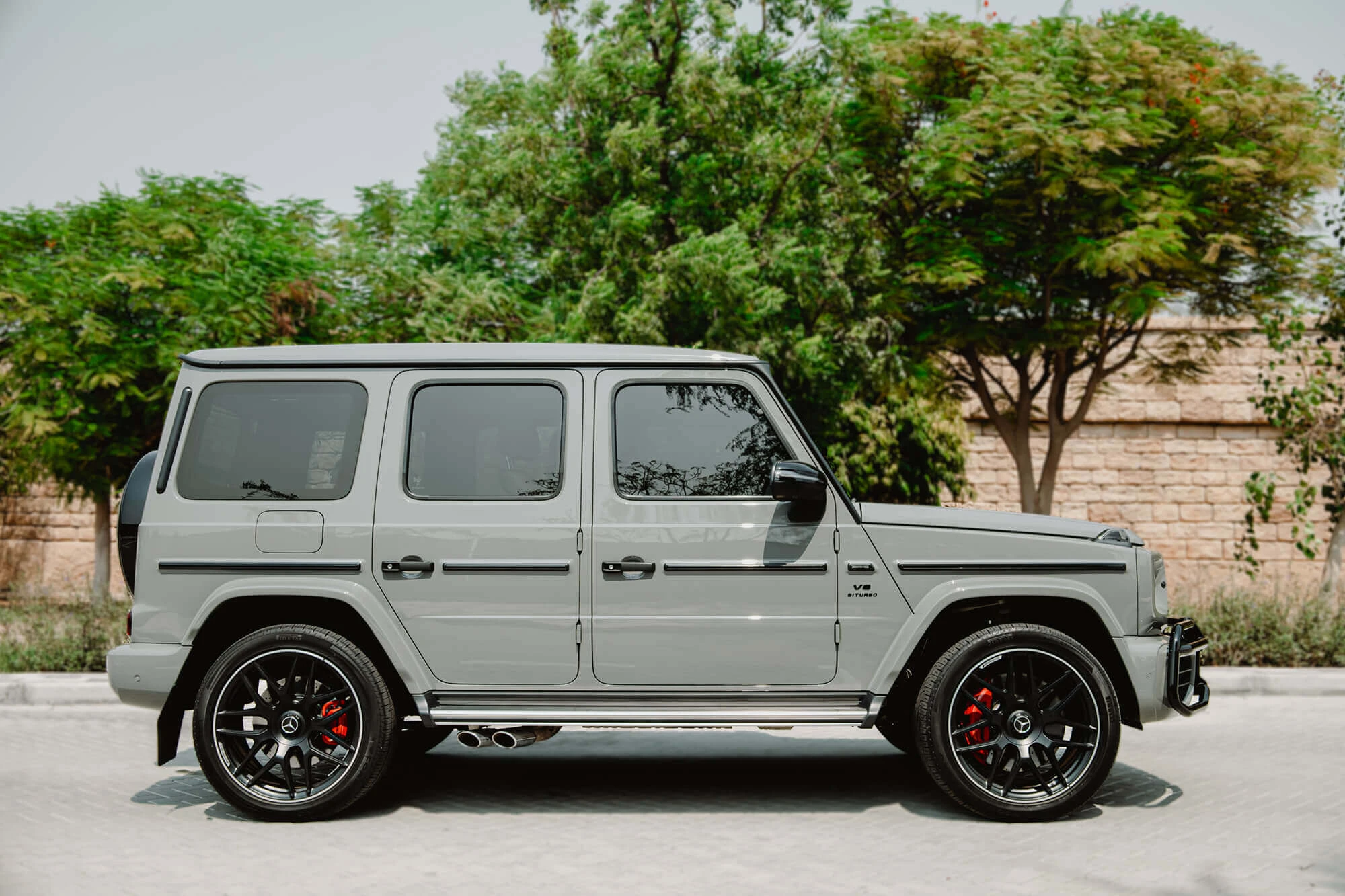 Mercedes G63 AMG grå