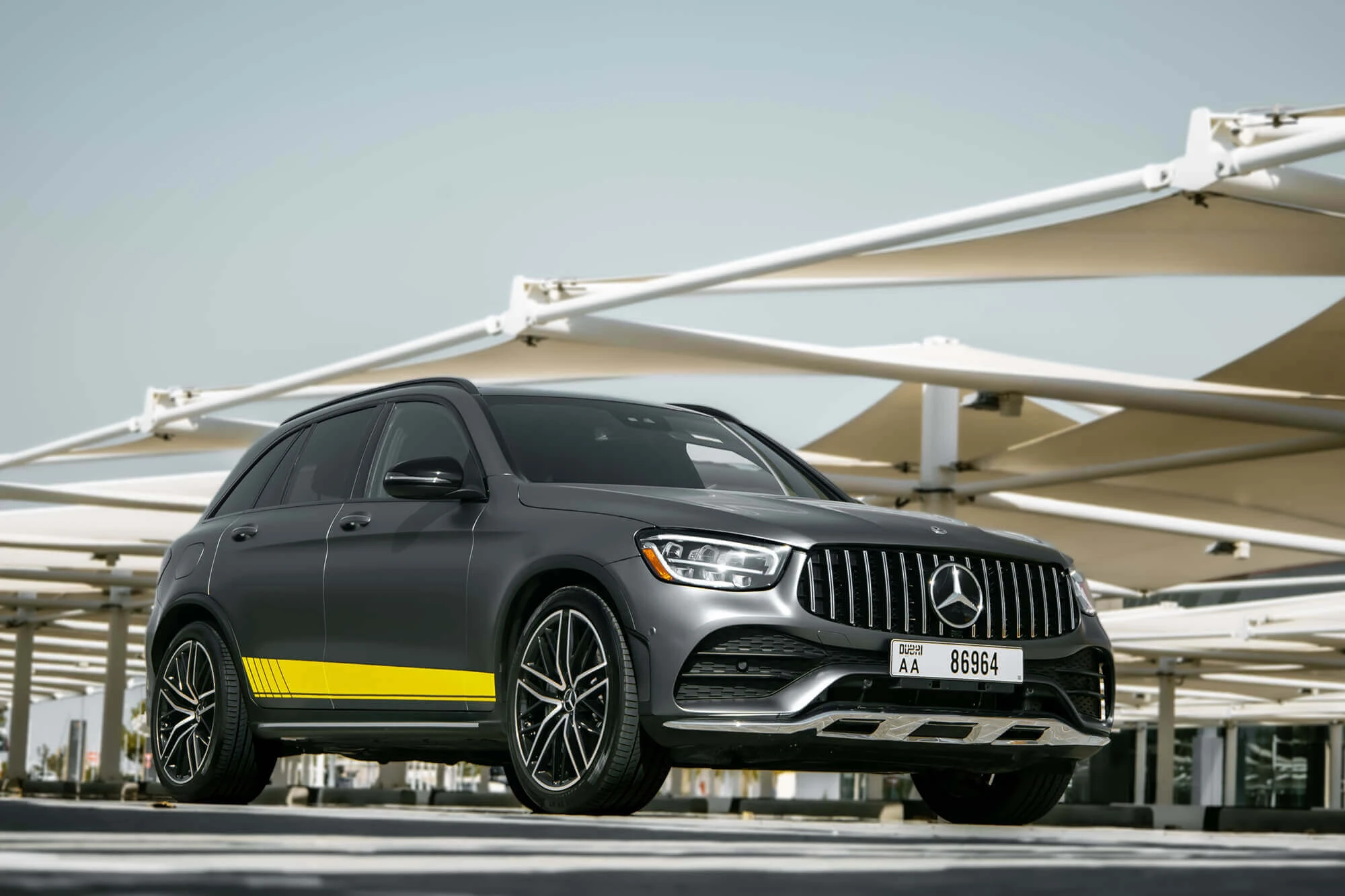 Mercedes GLC43 AMG Grau & Gelb