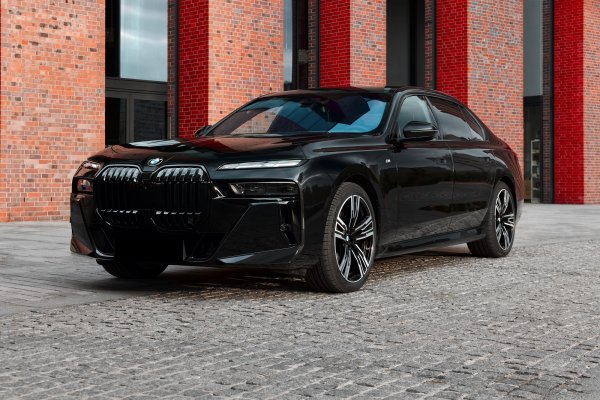 BMW Série 7 G70 Noir