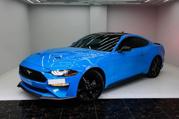 Ford Mustang Blue
