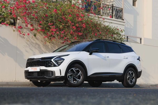 Kia Sportage New Gen белый и черный