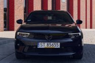 Opel Astra Black