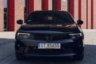 Opel Astra Black