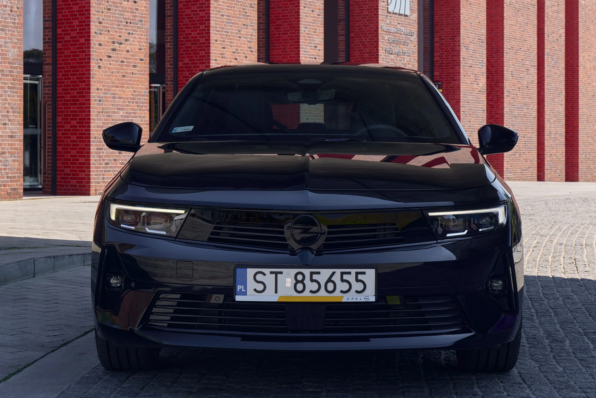 Opel Astra Svart