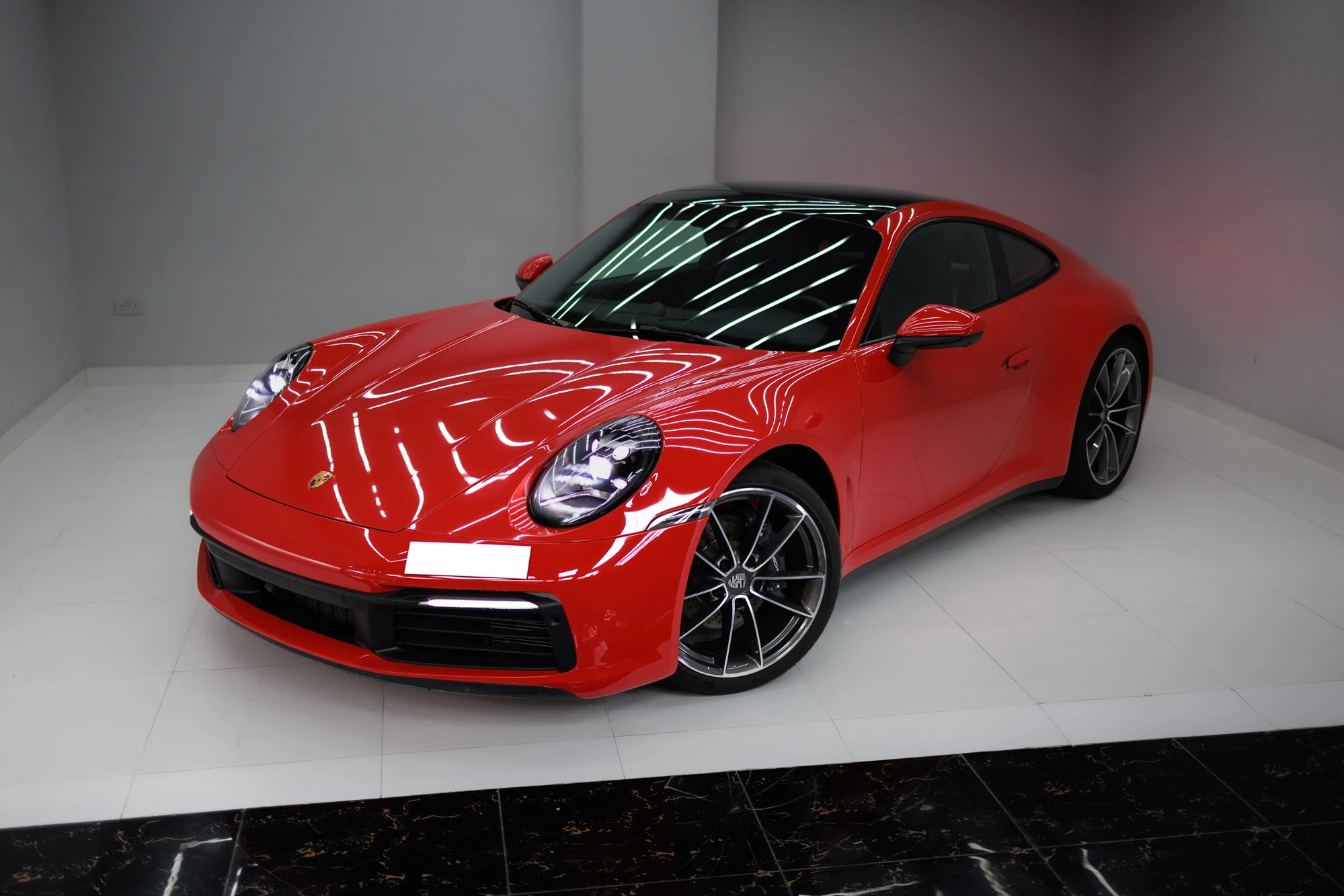 Porsche 911 Carrera Red
