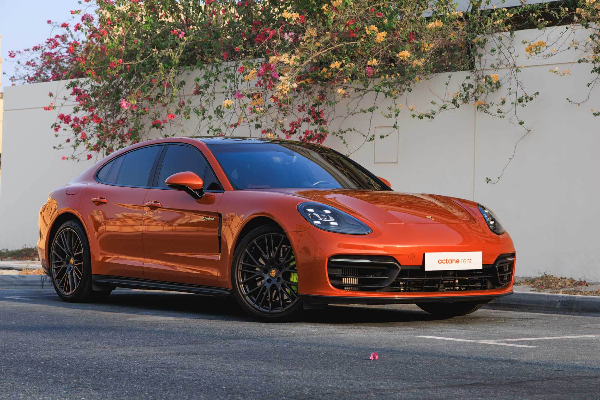 Porsche Panamera 4 Hybrid Orange