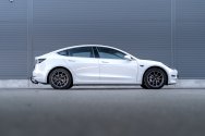 Tesla Model 3 Uzun Menzilli Çift Motorlu Beyaz