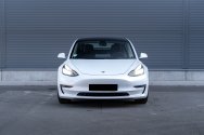 Tesla Model 3 Uzun Menzilli Çift Motorlu Beyaz