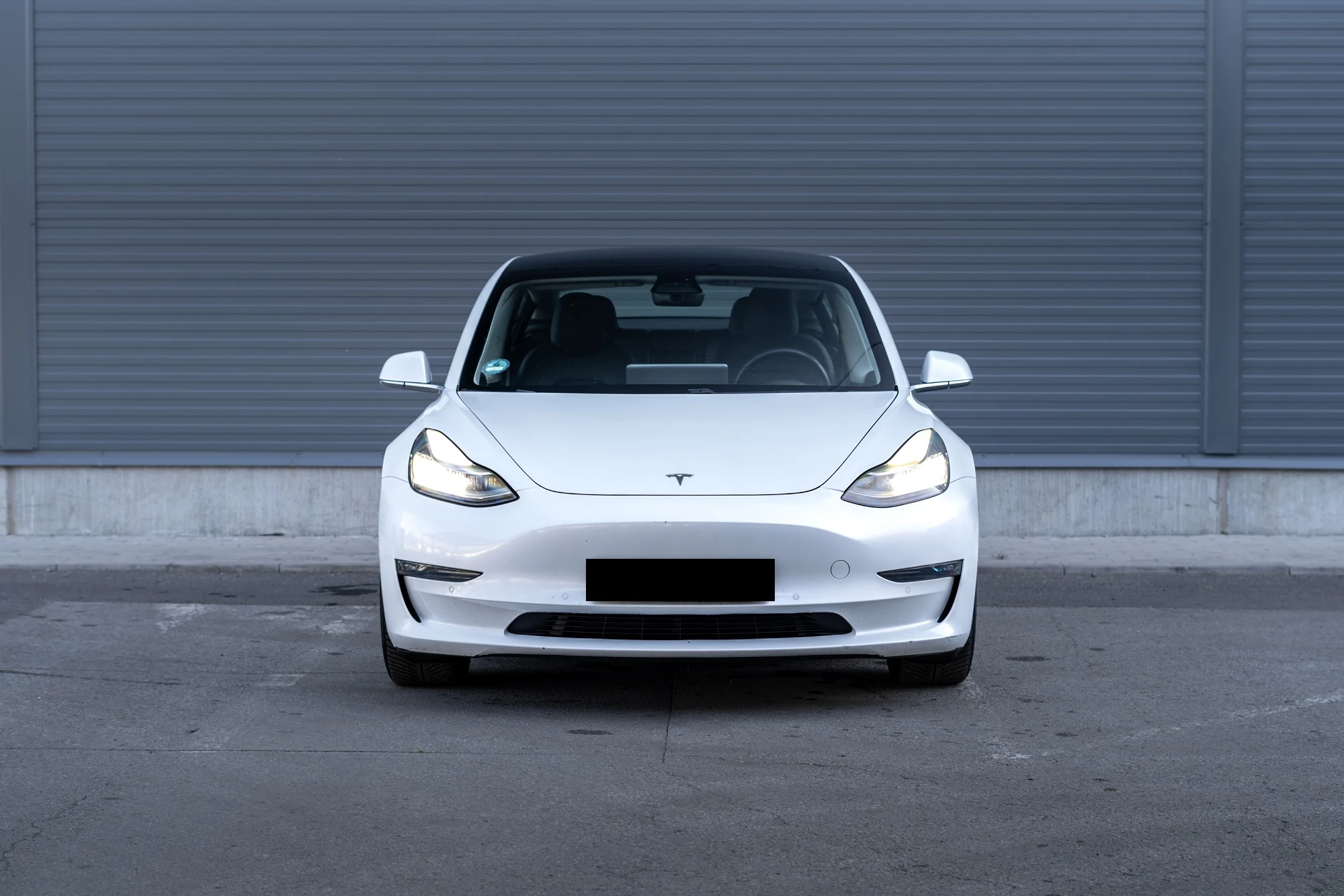 Tesla Model 3 Long Range Dual Motor White