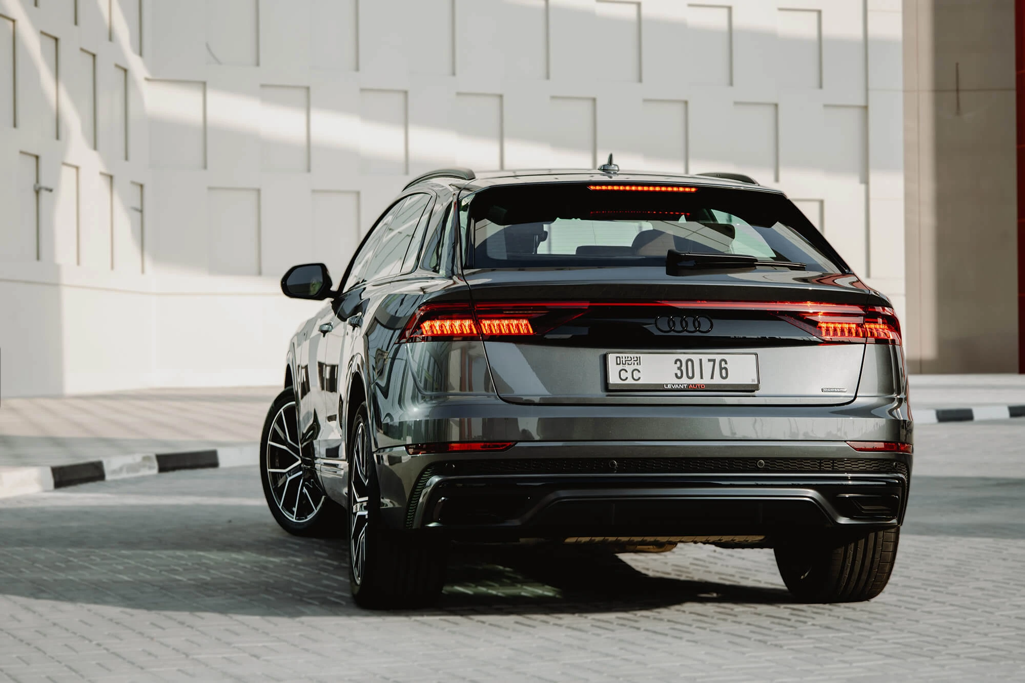 Audi Q8 Gris