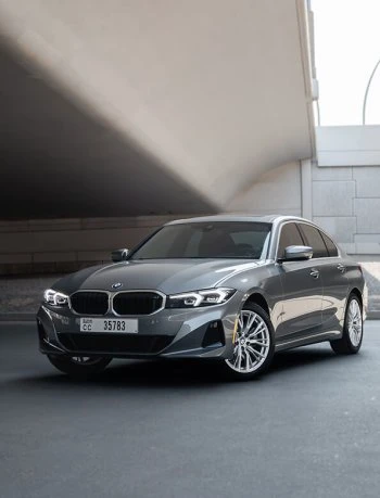 BMW 330 ny generation grå