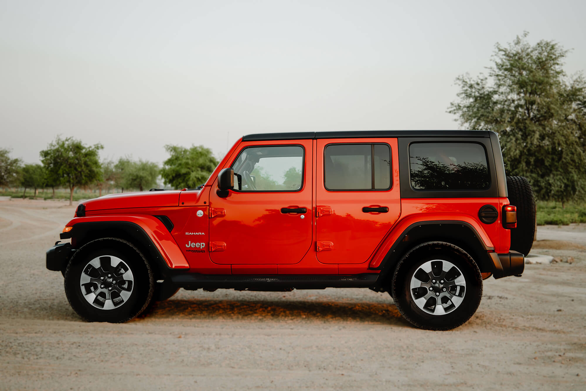 Jeep Wrangler V6 Red