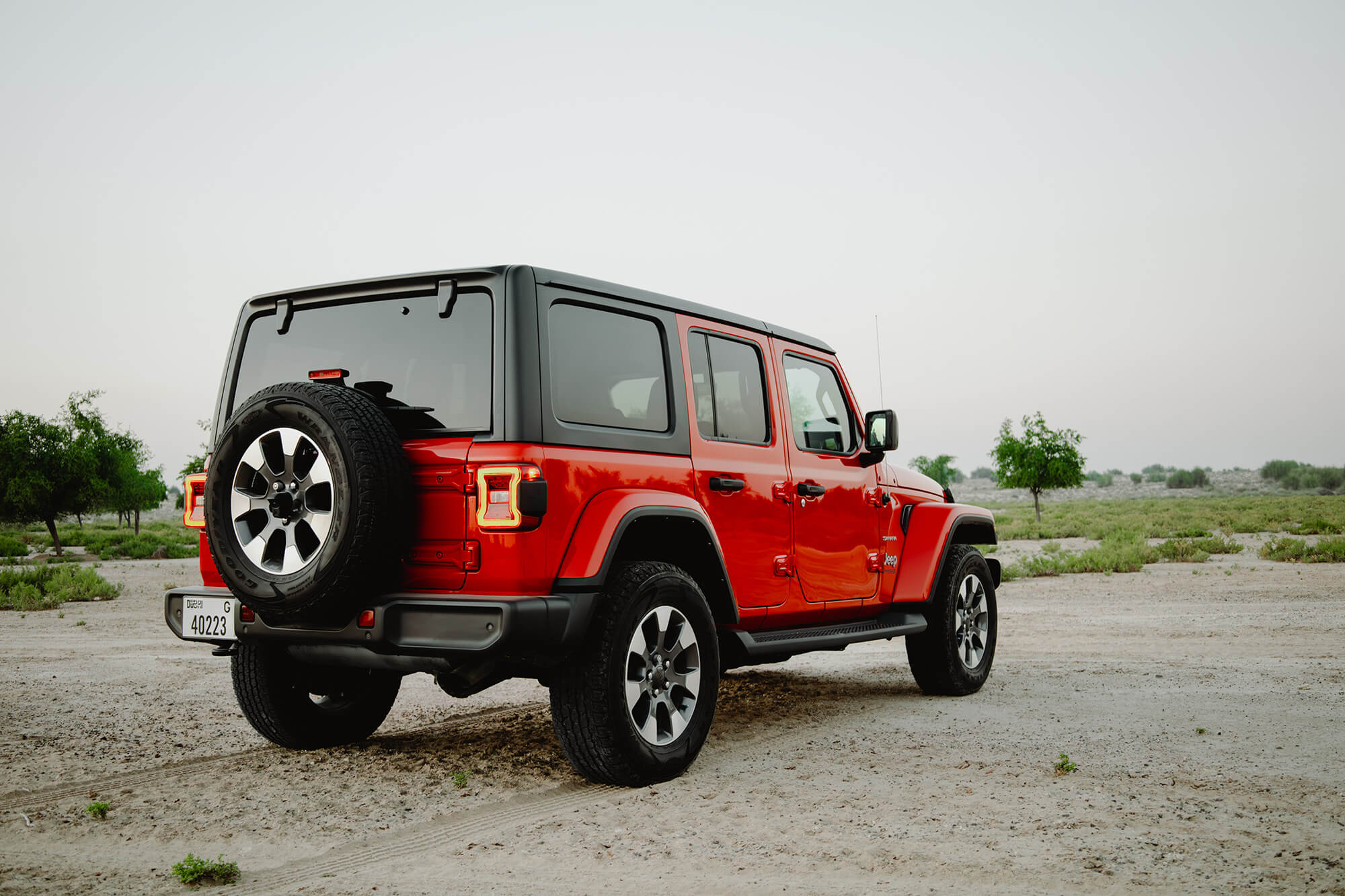 Jeep Wrangler V6 Red