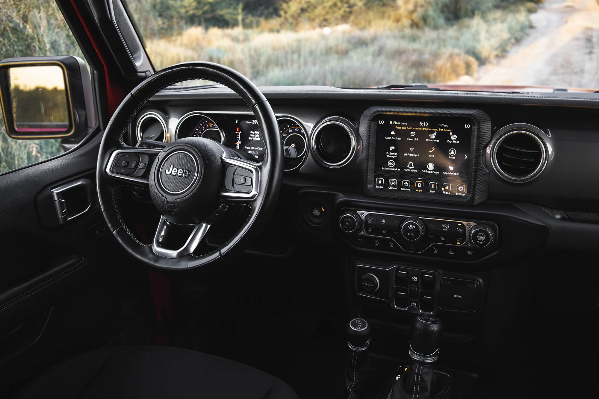 Jeep Wrangler V6 Red