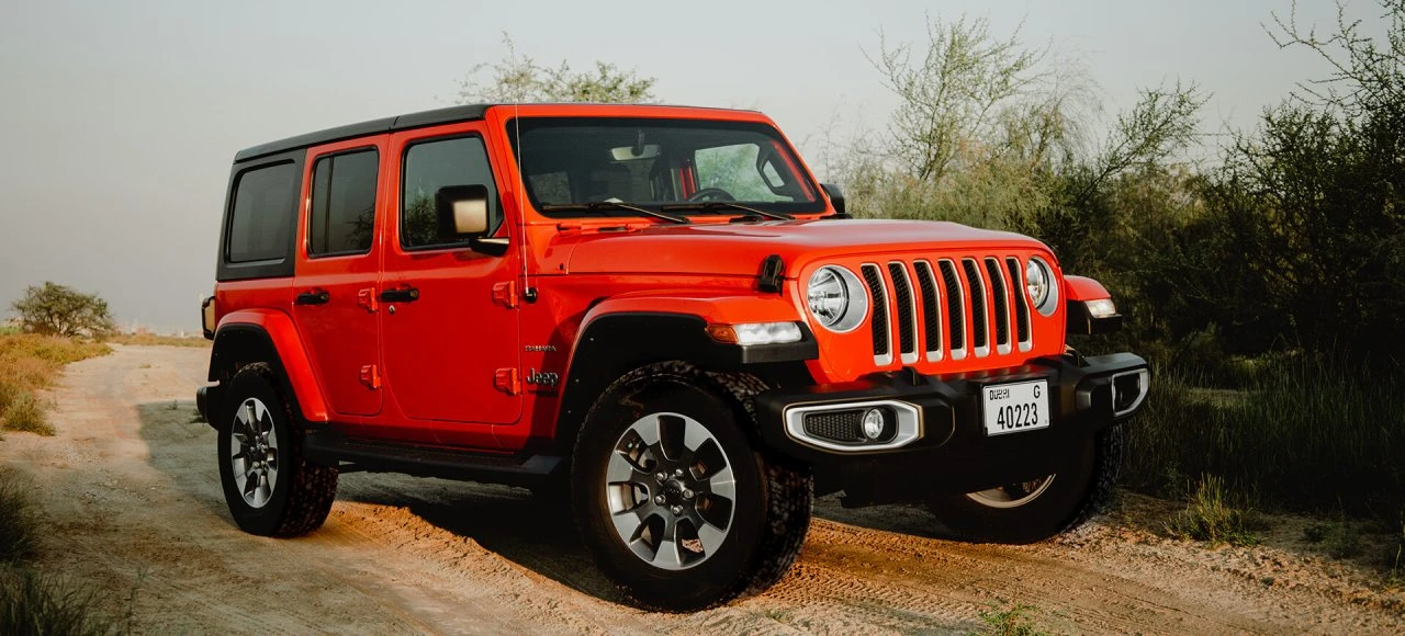 Jeep Wrangler V6 Red