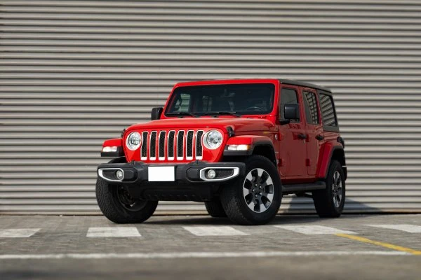Jeep Wrangler V6 Red