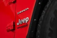 Jeep Wrangler V6 Red