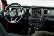 Jeep Wrangler V6 Red