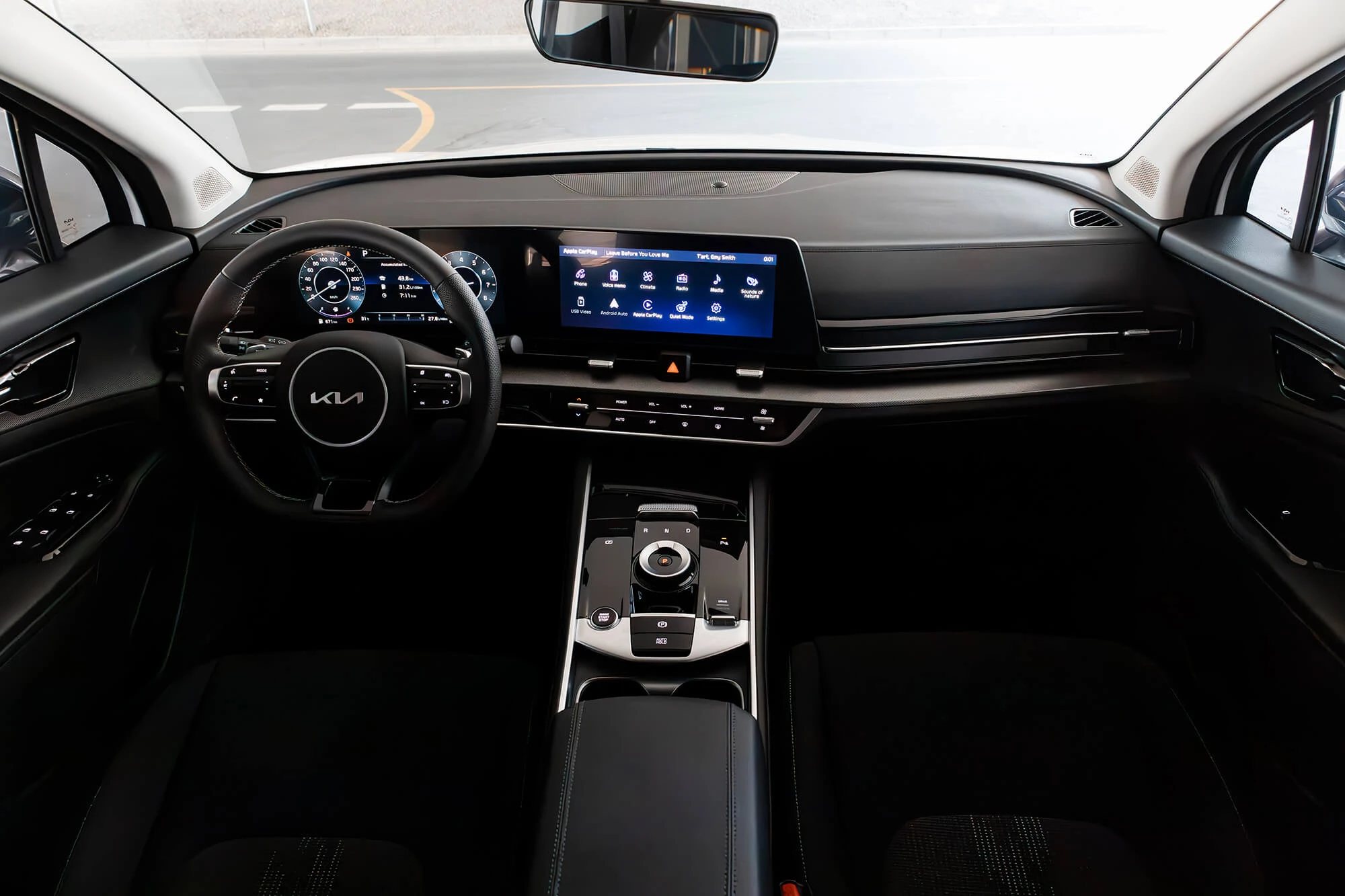 Kia Sportage New Gen Blanco y Negro