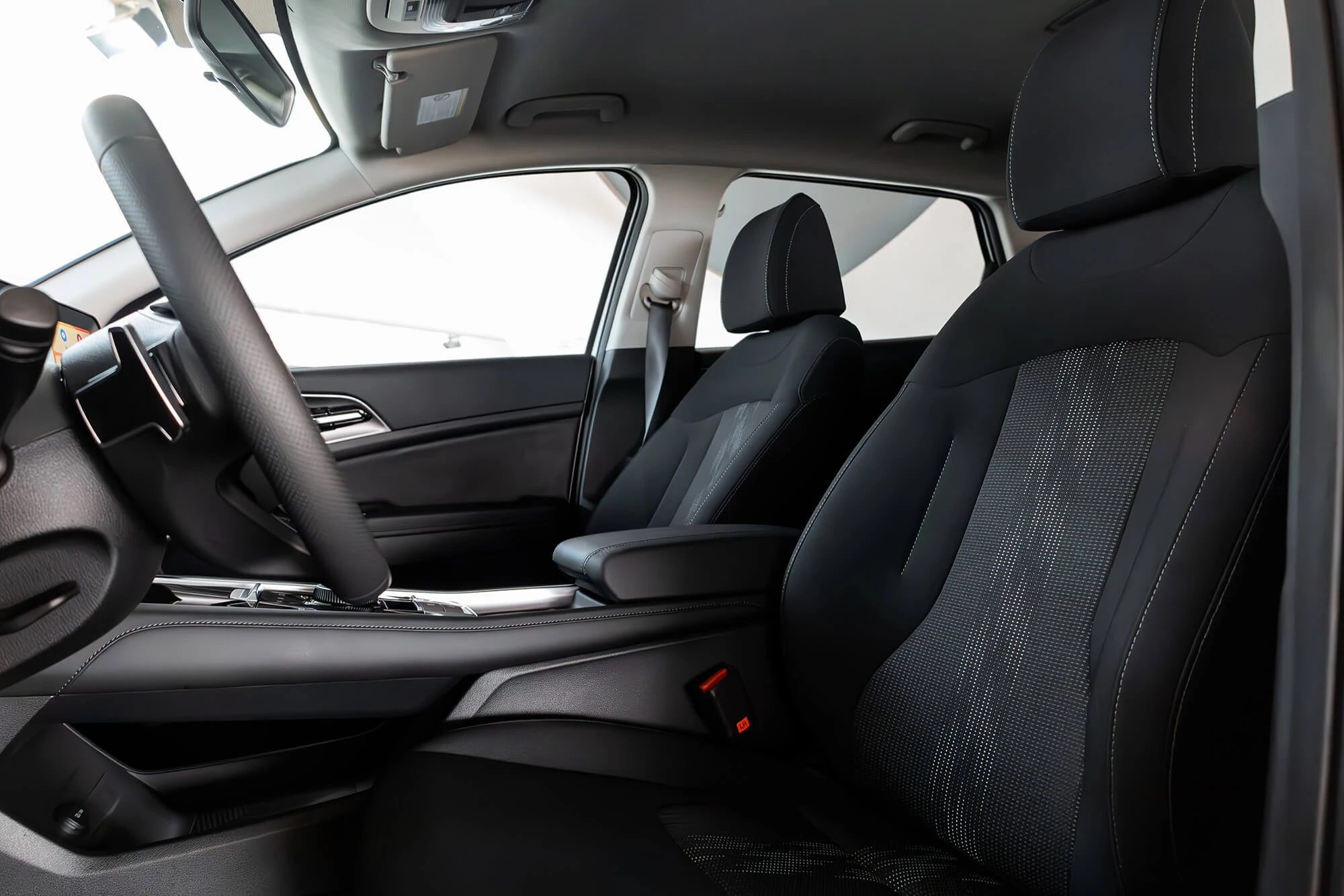 Kia Sportage New Gen Blanco y Negro