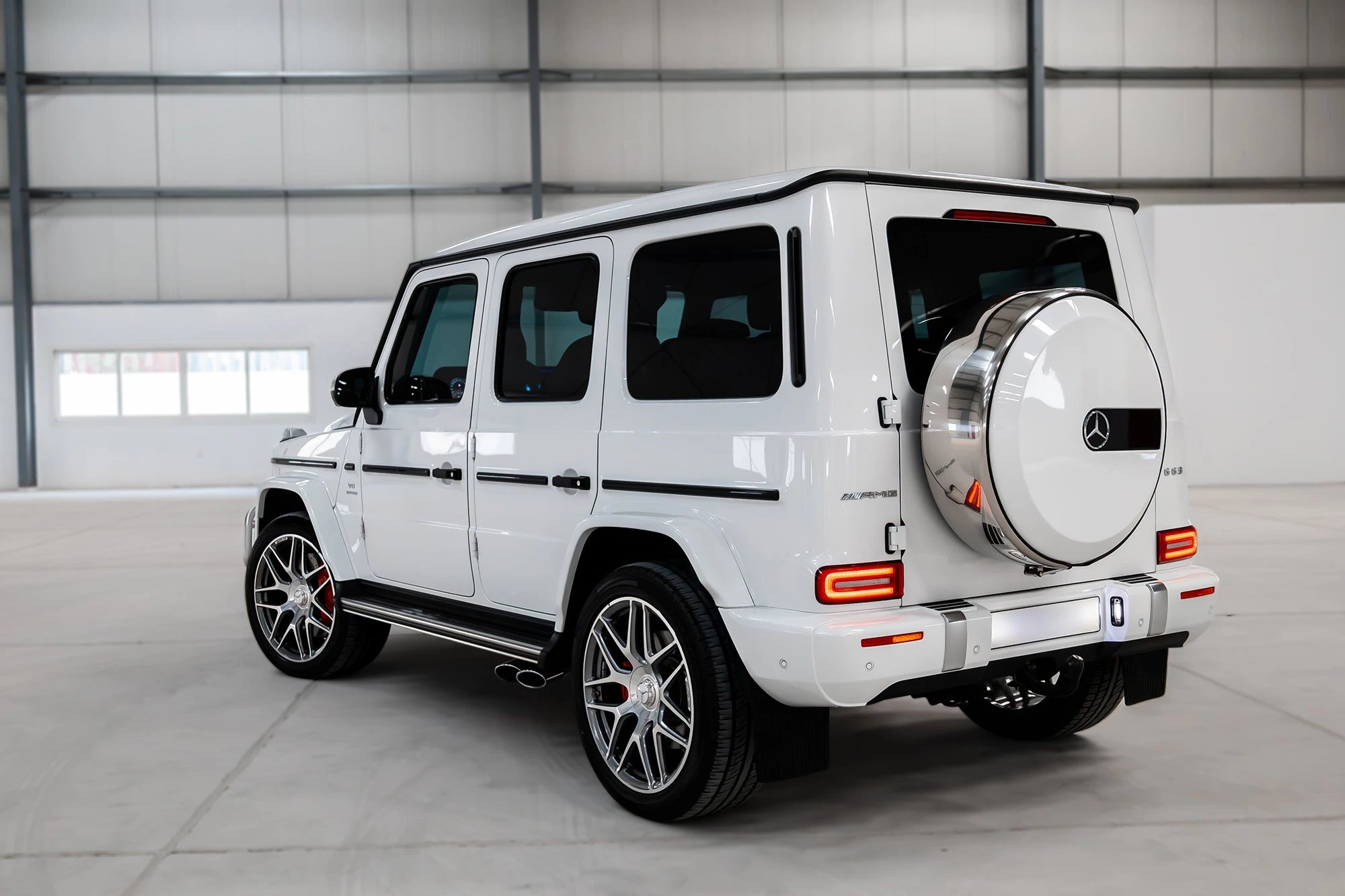 Mercedes G63 AMG White