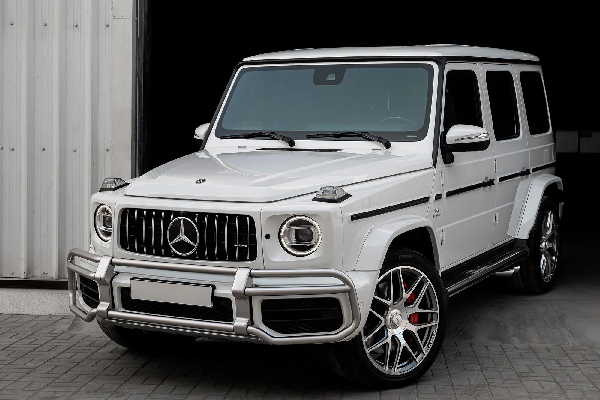 Mercedes G63 AMG White