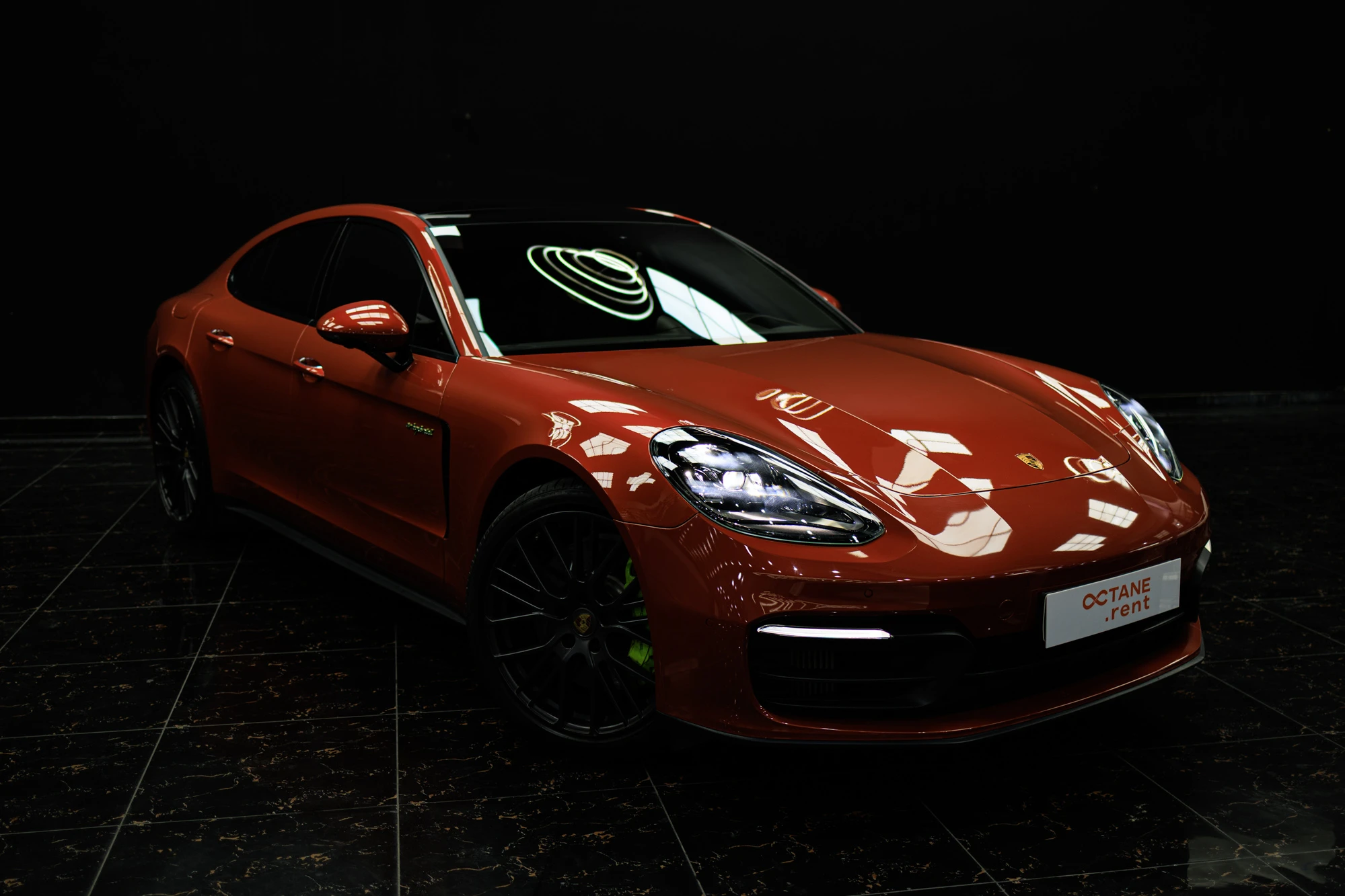 Porsche Panamera 4 Hybrid Orange