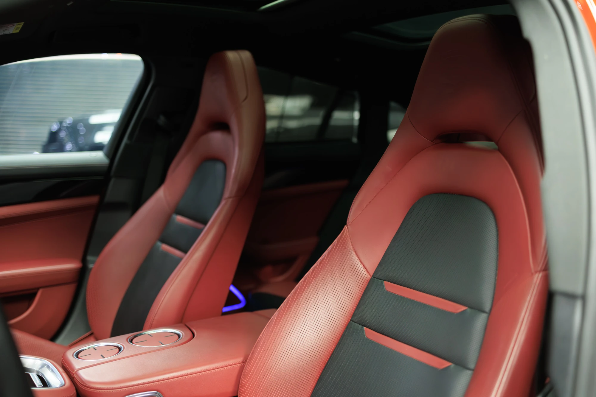 Porsche Panamera 4 Hybrid Orange