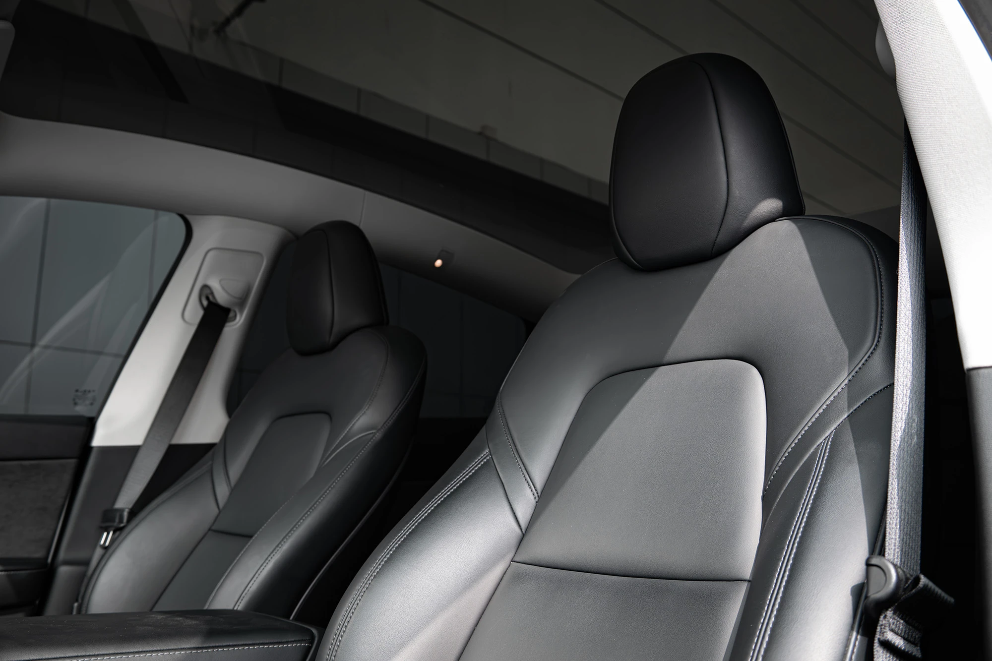 Tesla Model Y White Tesla Model Y White