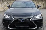 Lexus ES 300H черный