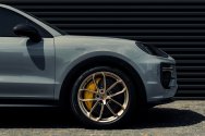 Porsche Cayenne Turbo GT Gri