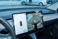 Tesla Model 3 a lunga autonomia con doppio motore nero