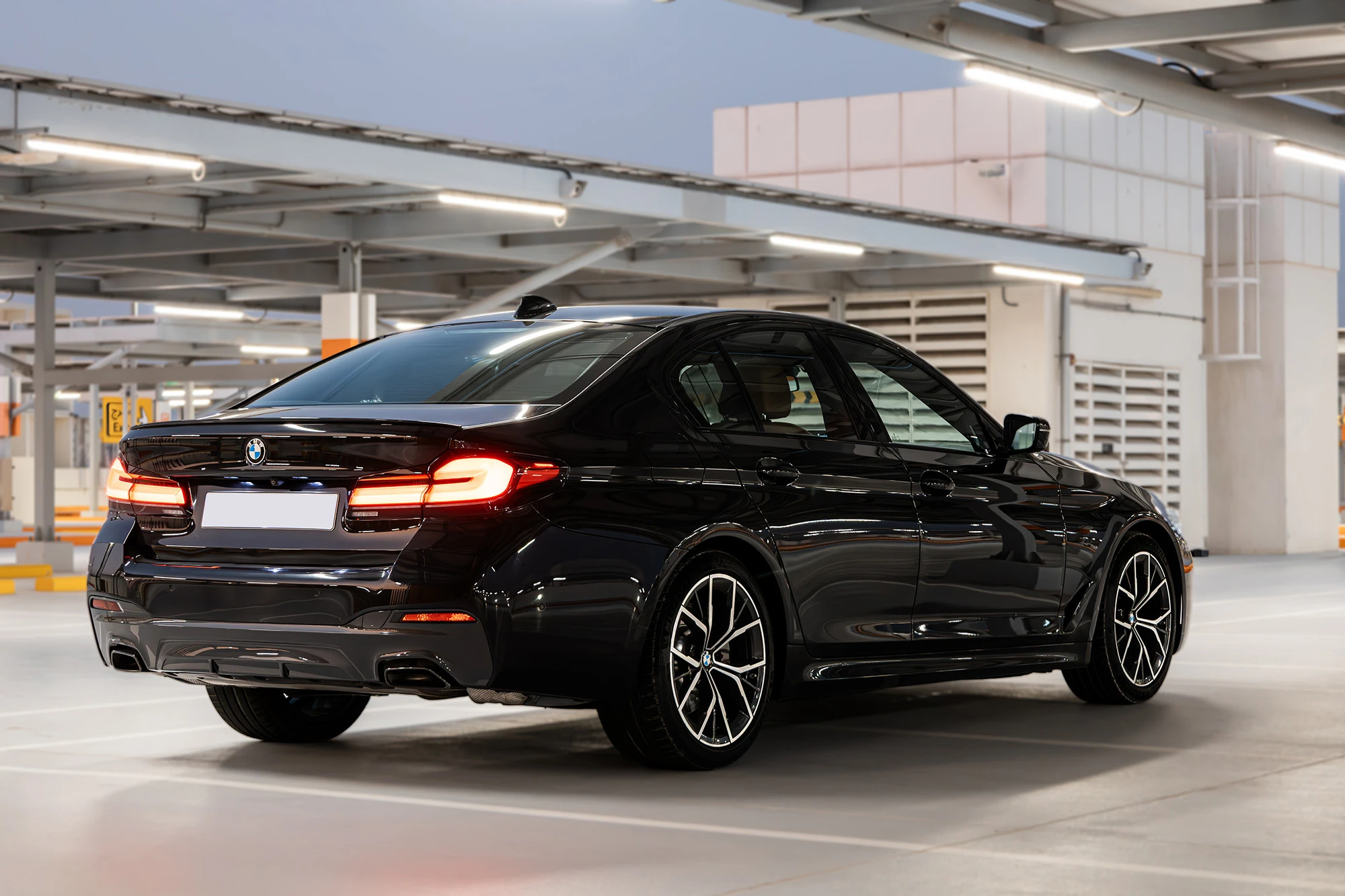 BMW 520i Black