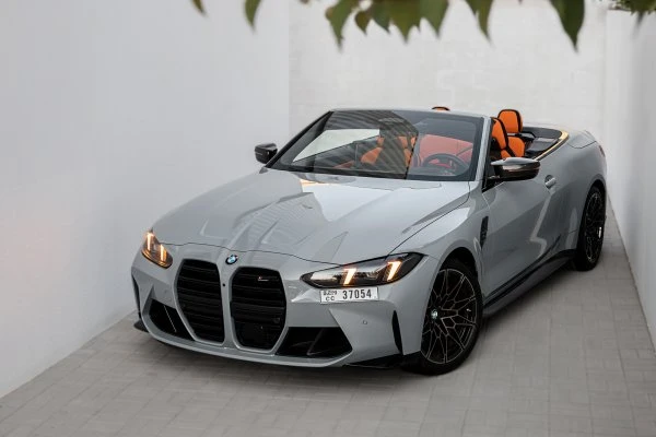 BMW M4 Competition Cabriolet Gris