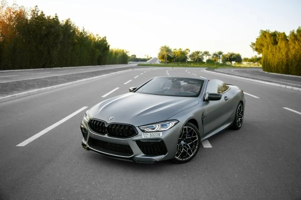 BMW M8 Competition Descapotable Gris Mate