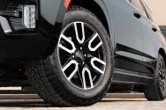 GMC Yukon Black