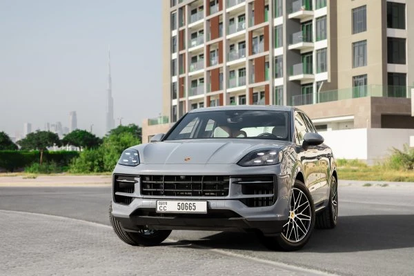 Porsche Cayenne grå