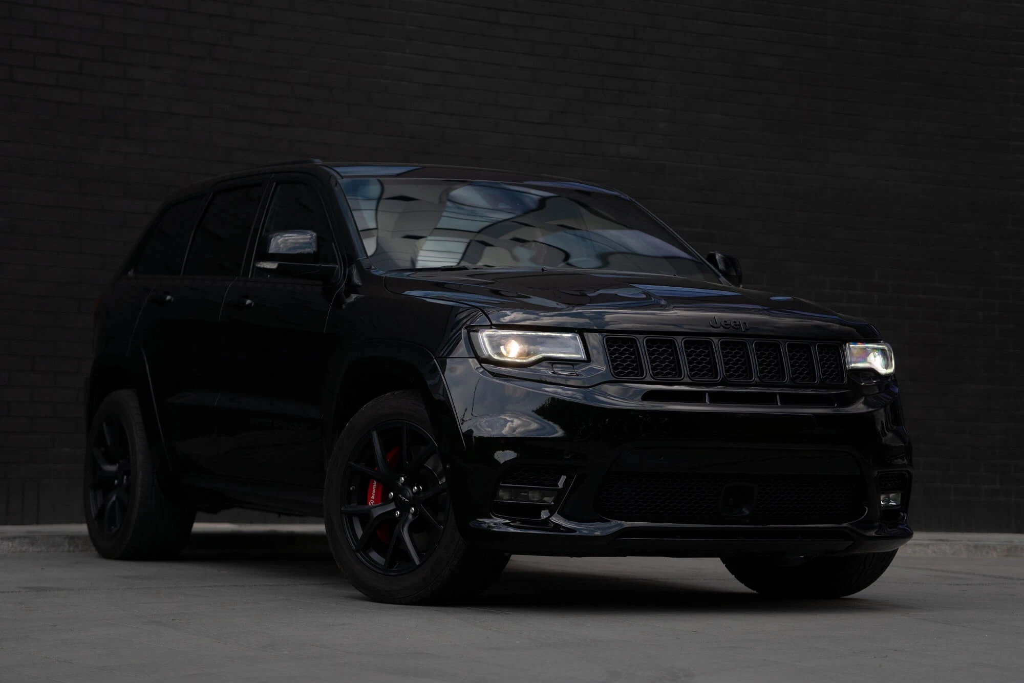 Jeep Grand Cherokee SRT Black