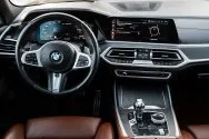 BMW X7 Dunkelblau