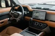 Land Rover Defender שחור Land Rover Defender שחור