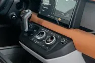 Land Rover Defender שחור Land Rover Defender שחור
