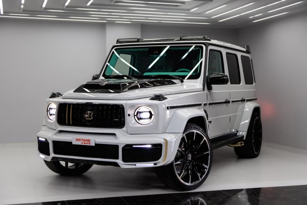 Mercedes G-Class Brabus G800 Kit Carbono Branco e Preto