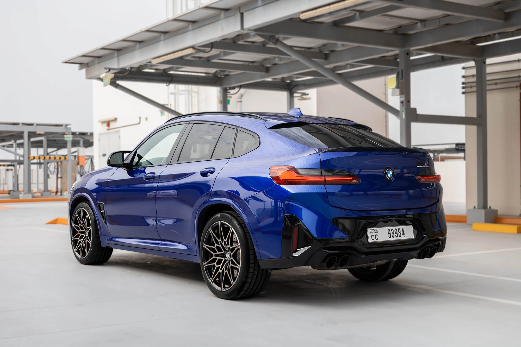 BMW X4M Competition темно-синий