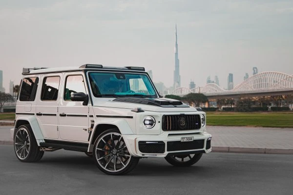 طقم الكربون مرسيدس G-Class Brabus 800 الكربون الأبيض والأسود