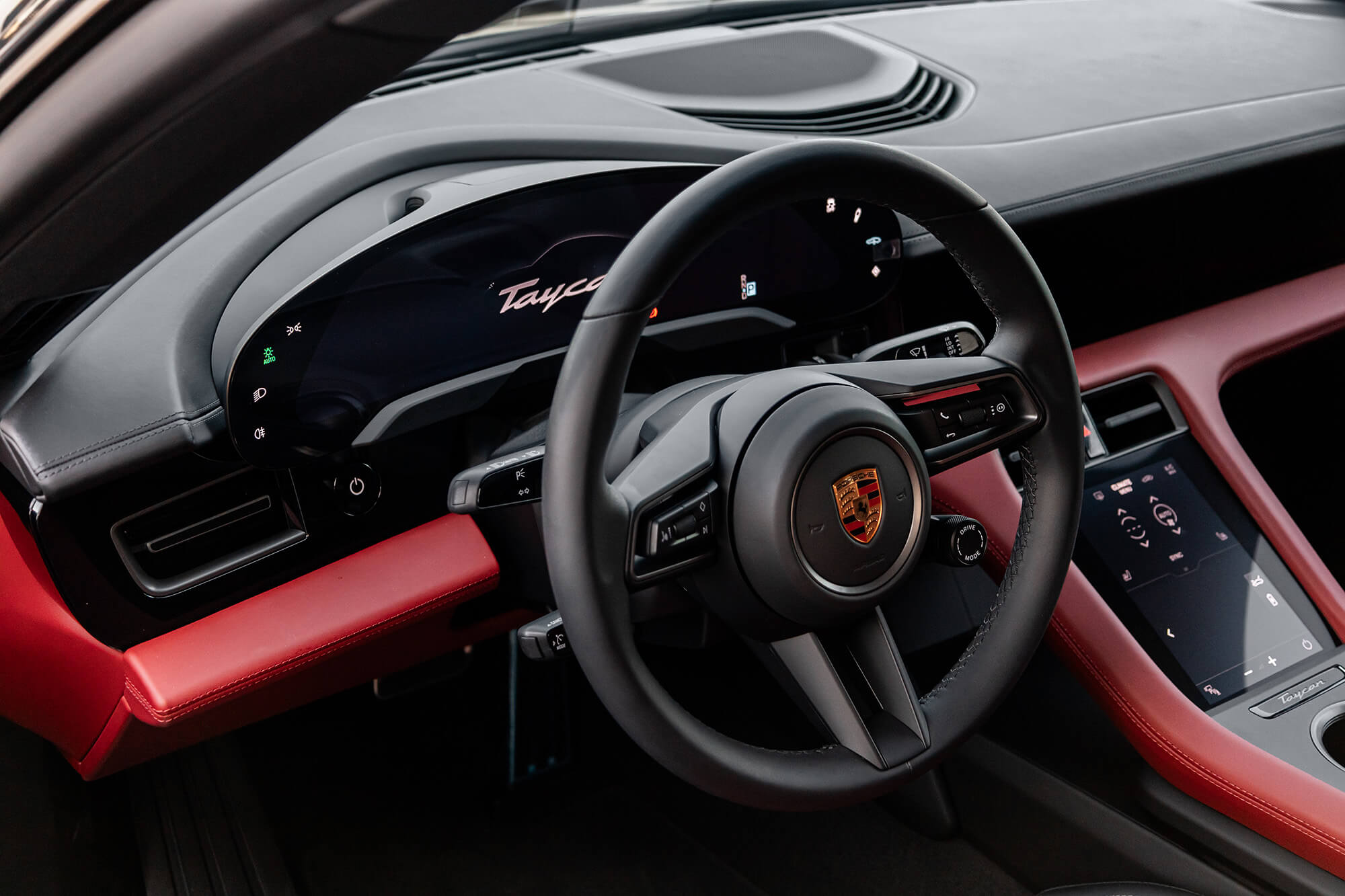 Porsche Taycan Grigio Opaco