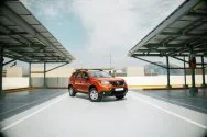 Renault Duster оранжевый
