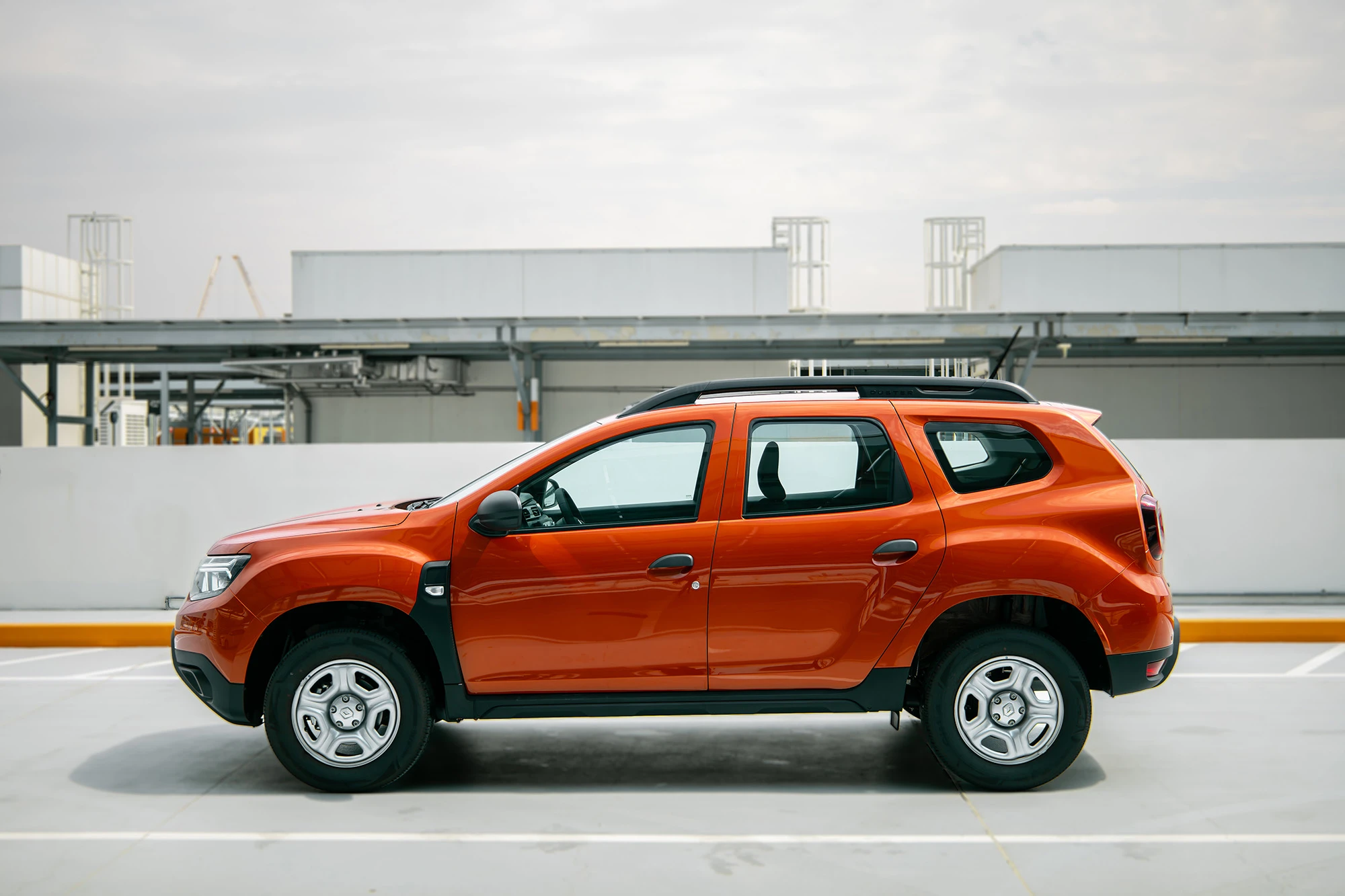 Renault Duster оранжевый