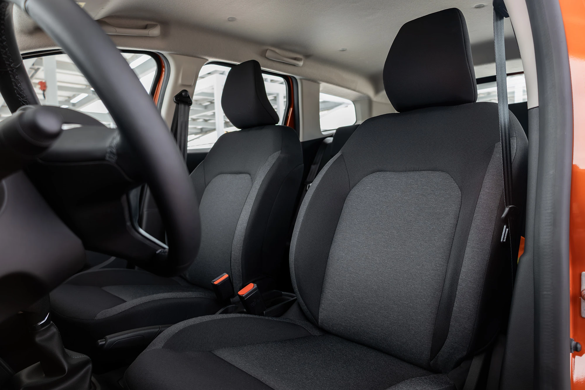 Renault Duster оранжевый