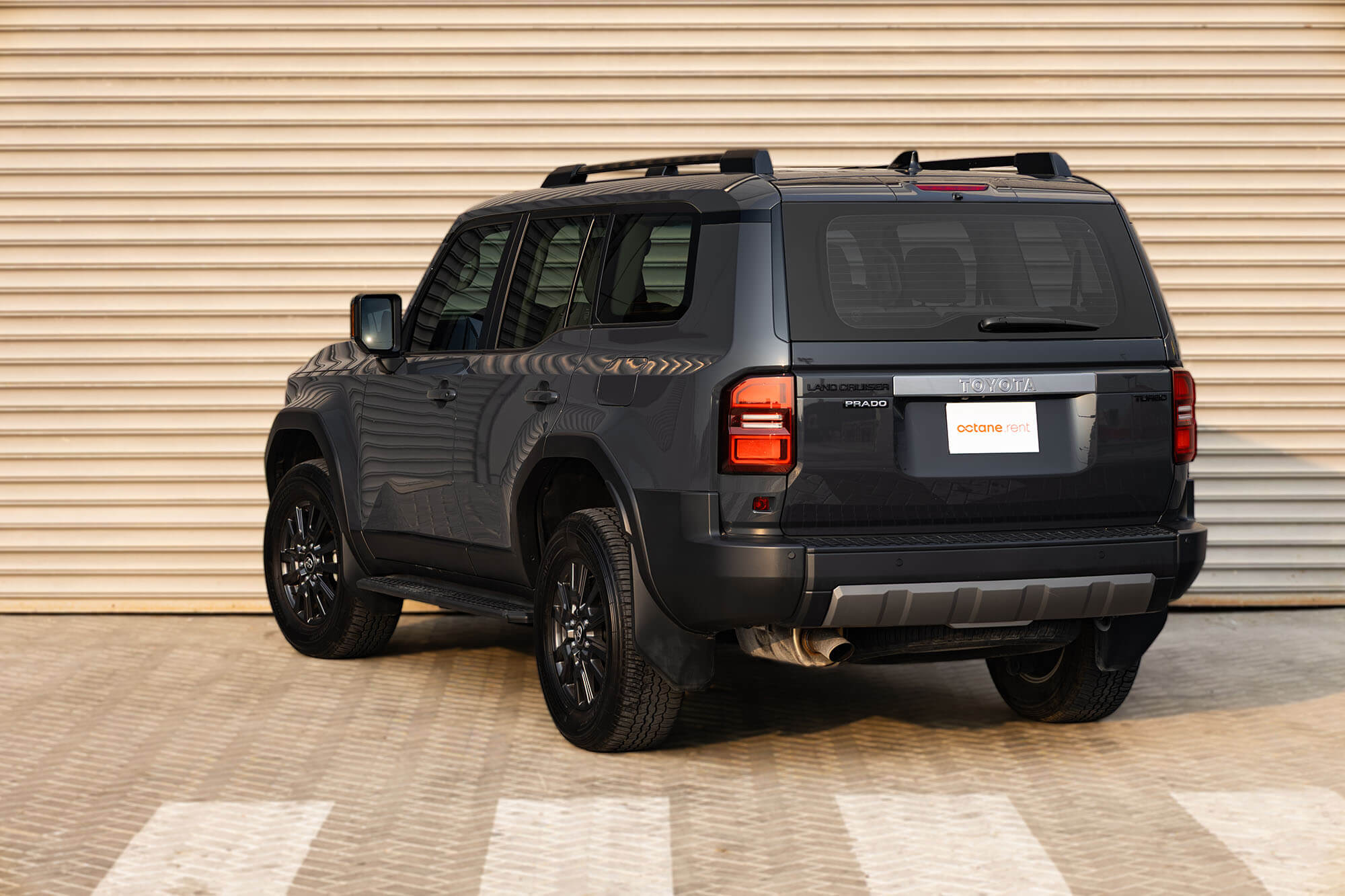 Toyota Prado 250 Nova Geração Cinzento Escuro Toyota Prado 250 Nova Geração Cinzento Escuro